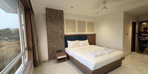 Hotel Kushala Grand, Dombivali,,3 star