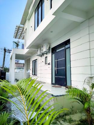 sayas abode railview suites