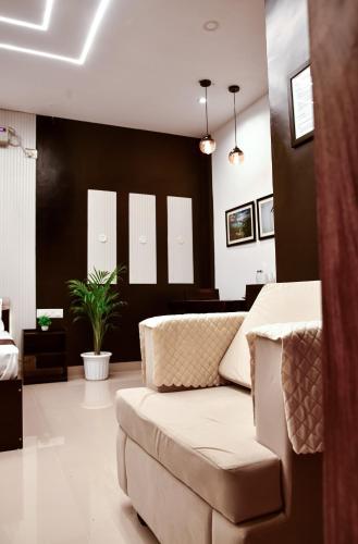 sayas abode railview suites