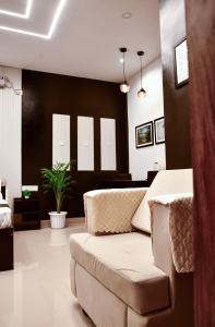 sayas abode railview suites