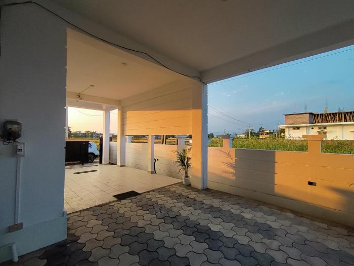 sayas abode railview suites