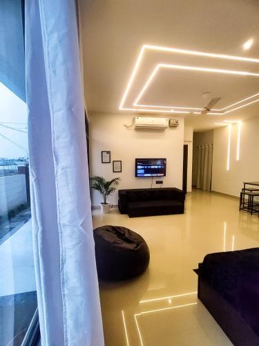 Saya's Abode - Railview Suites,,3 star