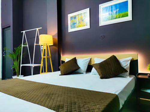 sayas abode railview suites