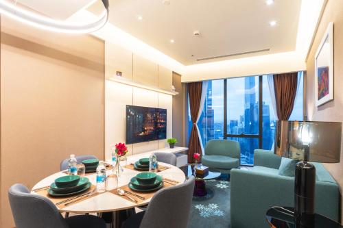 imperial luxury suites klcc by moonway