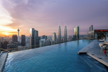 imperial luxury suites klcc by moonway