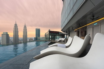 imperial luxury suites klcc by moonway