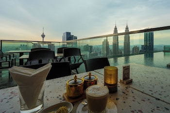 imperial luxury suites klcc by moonway
