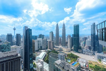imperial luxury suites klcc by moonway
