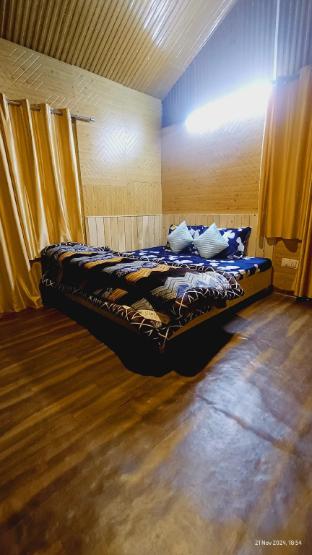 hiideout cottages and camps