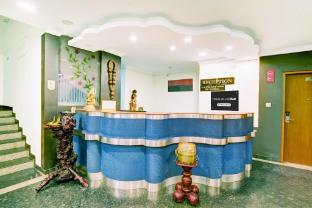 super townhouse oak city center kushal nagar