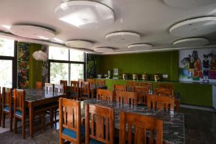 the white rain hotel