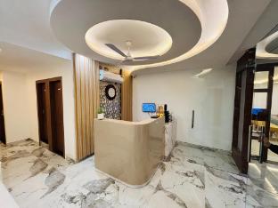 hotel the ananta inn