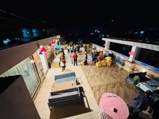 hotel the ananta inn