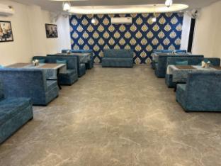 hotel the ananta inn