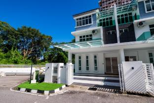 la ferringhi villa by brb