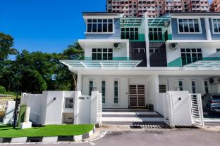 la ferringhi villa by brb