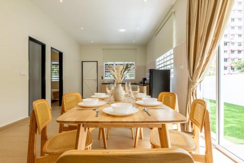 la ferringhi villa by brb