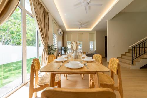 la ferringhi villa by brb