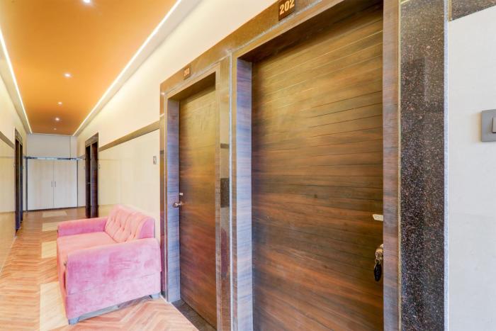 collection o siddharth near a to z electronics