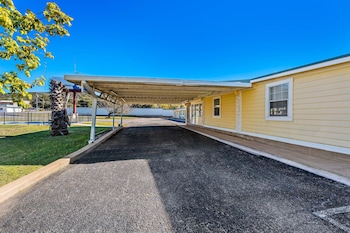 rodeway inn kingsland lake lbj