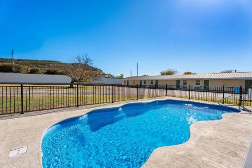 rodeway inn kingsland lake lbj