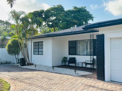 wilton manors guesthouse