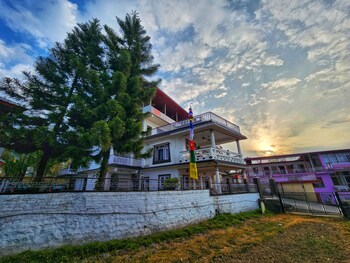 dorjee house and rooftop cafe