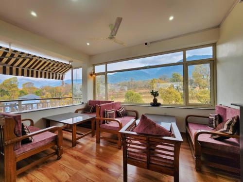 dorjee house and rooftop cafe