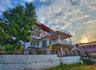 dorjee house and rooftop cafe