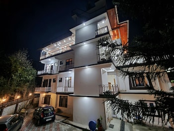 dorjee house and rooftop cafe