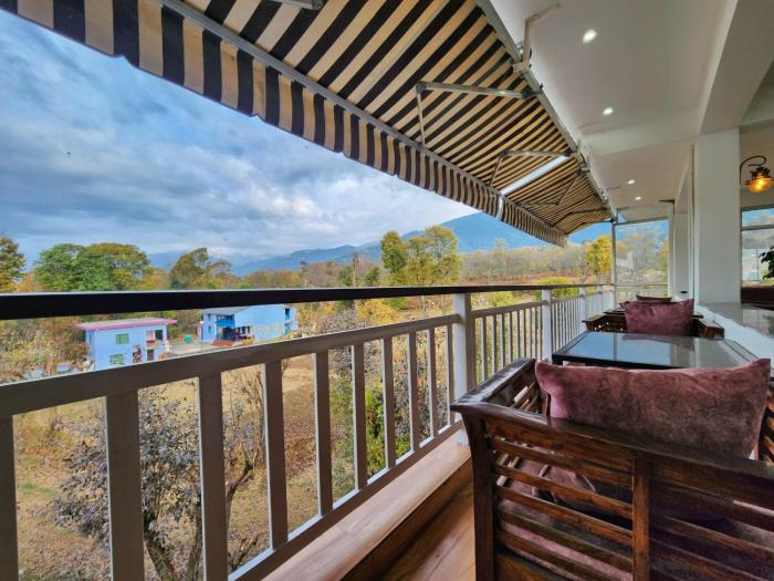 dorjee house and rooftop cafe