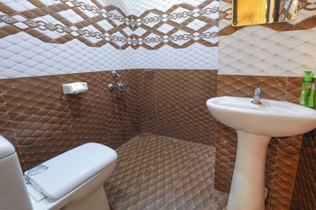 kerala nature houseboat by coco floatel