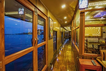 kerala nature houseboat by coco floatel
