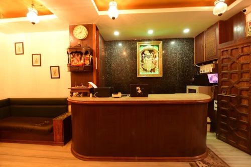 Elysium Retreat,,2 star