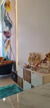 blueneck ayodhya near shriram mandir