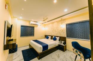 livotel premium hotel near kiit university