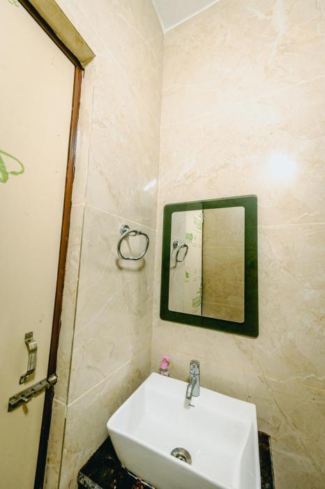 livotel premium hotel near kiit university