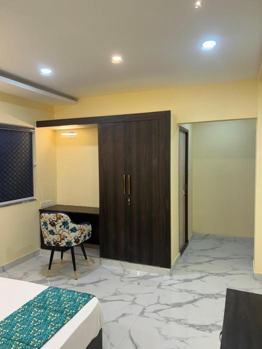 livotel premium hotel near kiit university