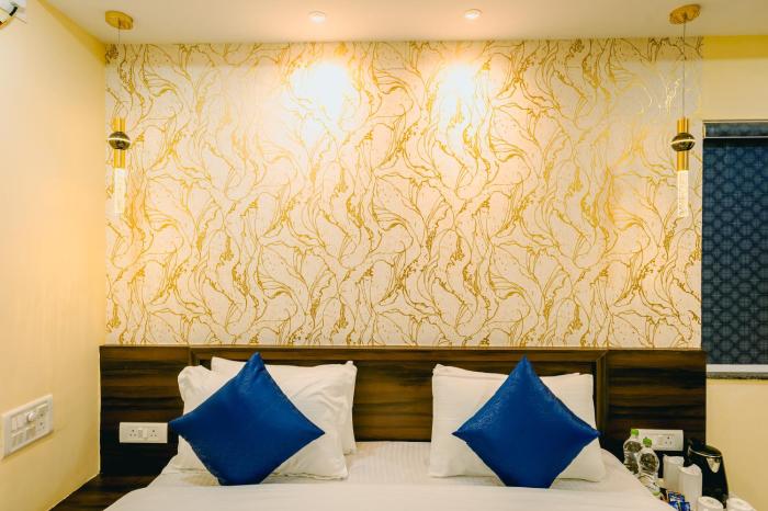 livotel premium hotel near kiit university