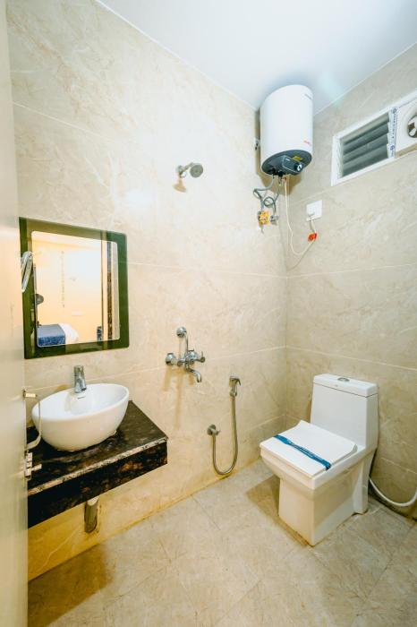 livotel premium hotel near kiit university