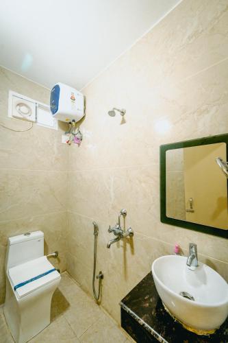 livotel premium hotel near kiit university