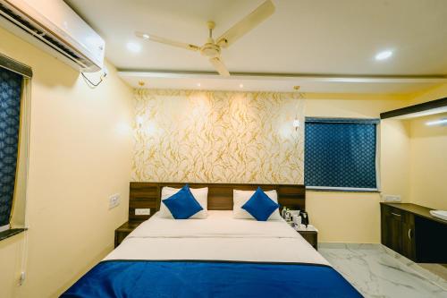 livotel premium hotel near kiit university