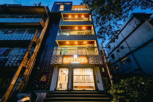 livotel premium hotel near kiit university