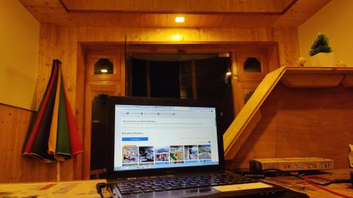 tirthan stone age inn