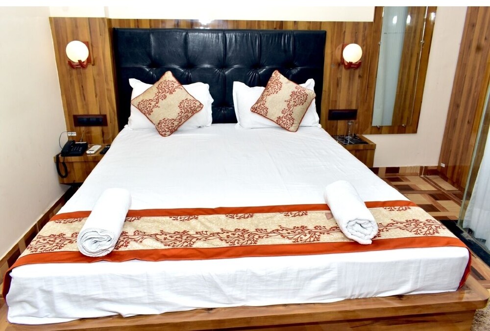 hotel geet palace