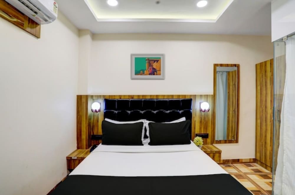 hotel geet palace