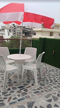 hotel geet palace