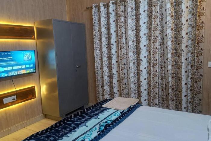 a cozy and luxury villa