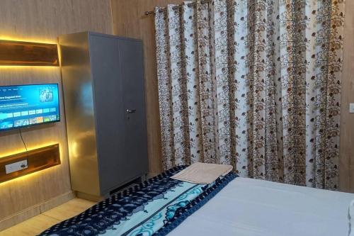 a cozy and luxury villa