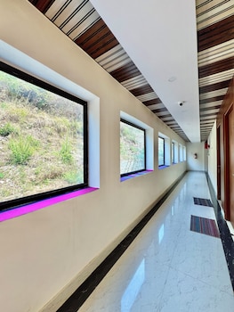 dhurva hotel and resort